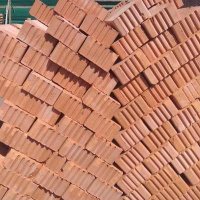 Плюсы и минусы полнотелого кирпича
